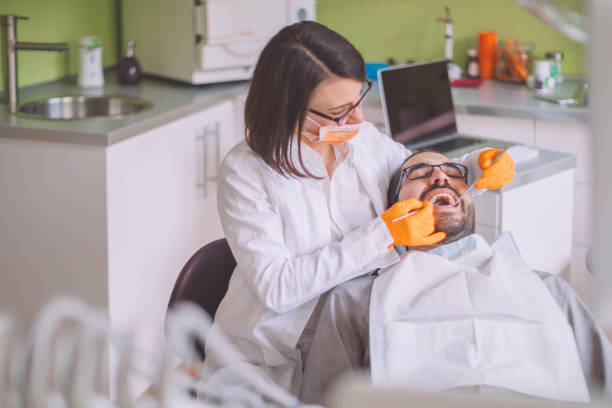 Best Broken or Chipped Tooth Repair in Roscoe, IL